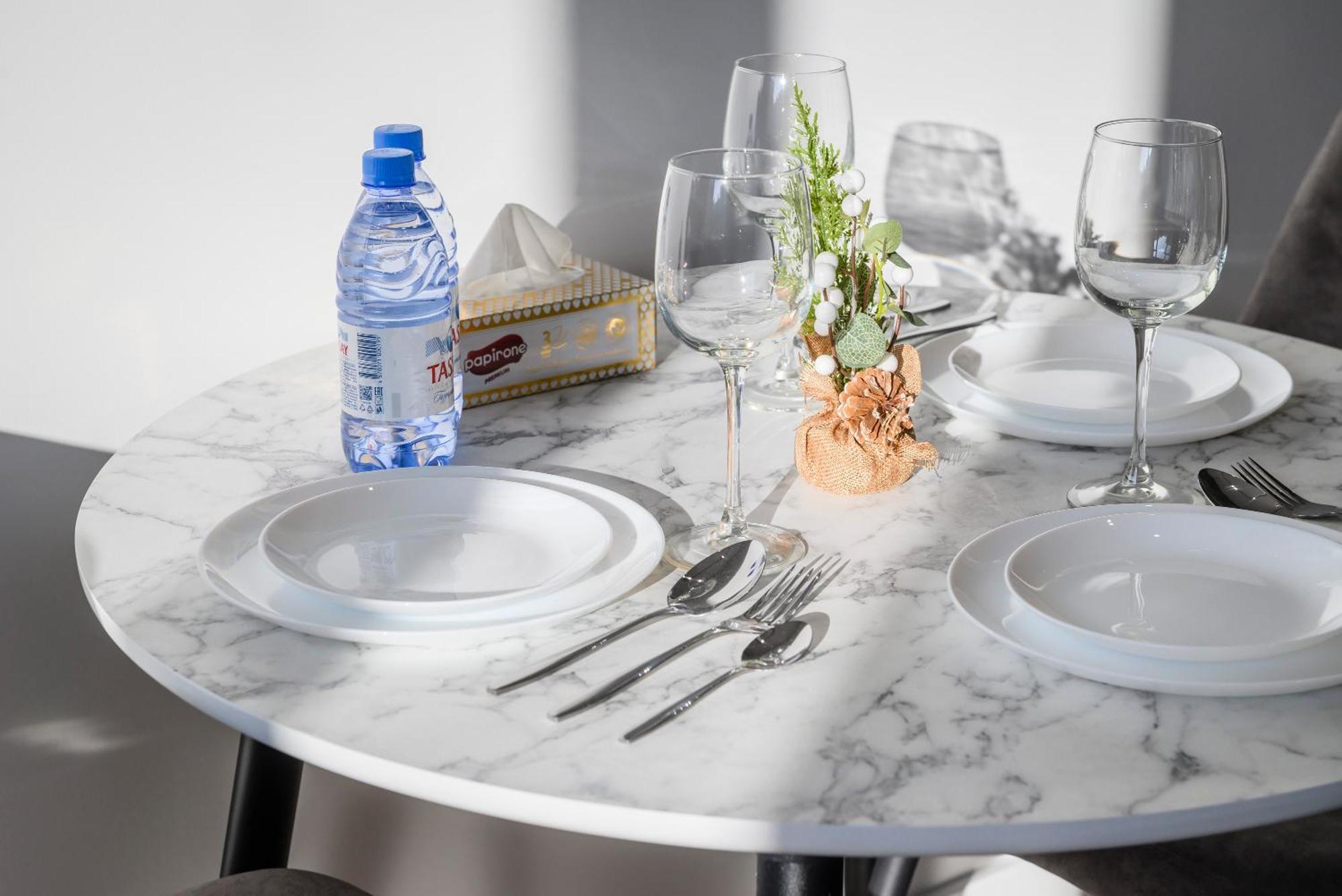 5 New Business-Class Apartments R-House Near Mega Alma-Ata Exteriör bild